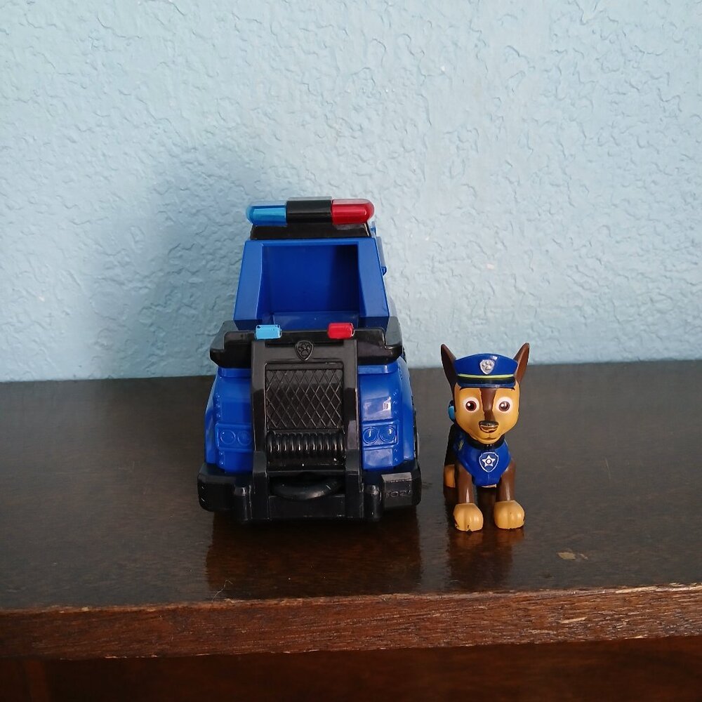 PAW Patrol Ultimate Rescue, Chase’s Ultimate Rescue Police Cruiser